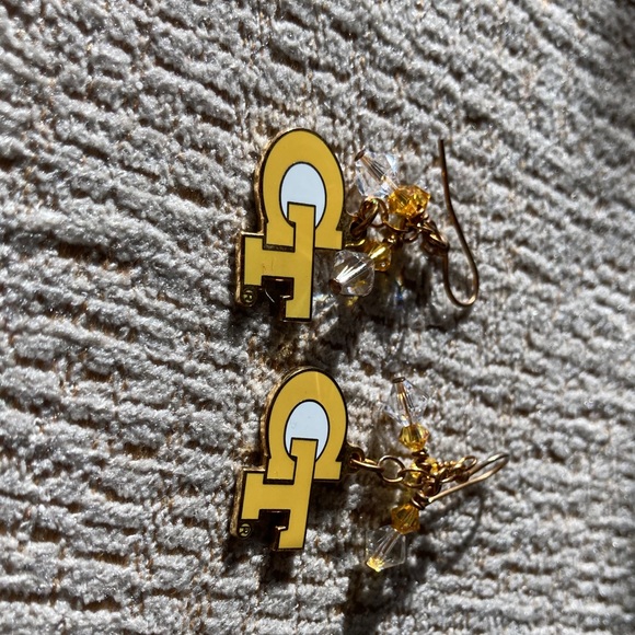 Georgia Tech Spirit Dangle Earrings - Picture 1 of 4